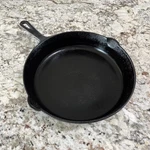 Mi Pet #9 Cast Iron Skillet Western Foundry Co Chicago. Fixed Price $149.99.