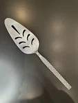 Supreme Cutlery Stainless Japan Server Slicer Cake/pie. Fixed Price $7.19.