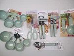 Kitchenaid Pistachio, Mint, Light Green, Pastel Utensils (hpia). Fixed Price $15.00.