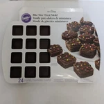 Wilton Bite-size Brownie Squares Silicone Mold, 24-CAVITY Nib. Fixed Price $17.00.