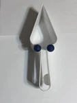 Tupperware Piece Server Cake Slicer #2872A Wedge White Blue Knobs Vtg. Fixed Price $10.00.