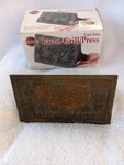 Norpro Cast Iron Pig Bacon Grill Press With Wooden Handle. Fixed Price $12.00.