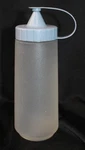 Vintage Rubbermaid 16 Ounce Condiment Squeeze Bottle Blue Flip Top Lid 0483 Euc. Fixed Price $12.95.