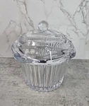 Studio Crystal Sweet Shoppe Cupcake Candy Dish Jewelry Holder Heavy Collect. Fixed Price $22.00.