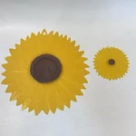 Set Of 2 Charles Viancin Silicone Sunflower Pot Seal Tight Storage Lids 11" & 4". Fixed Price $14.99.