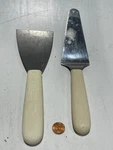 Dexter Russell S174 Server + S293 3IN Angle Bevel Scraper Stainless Sani-safe. Fixed Price $19.99.